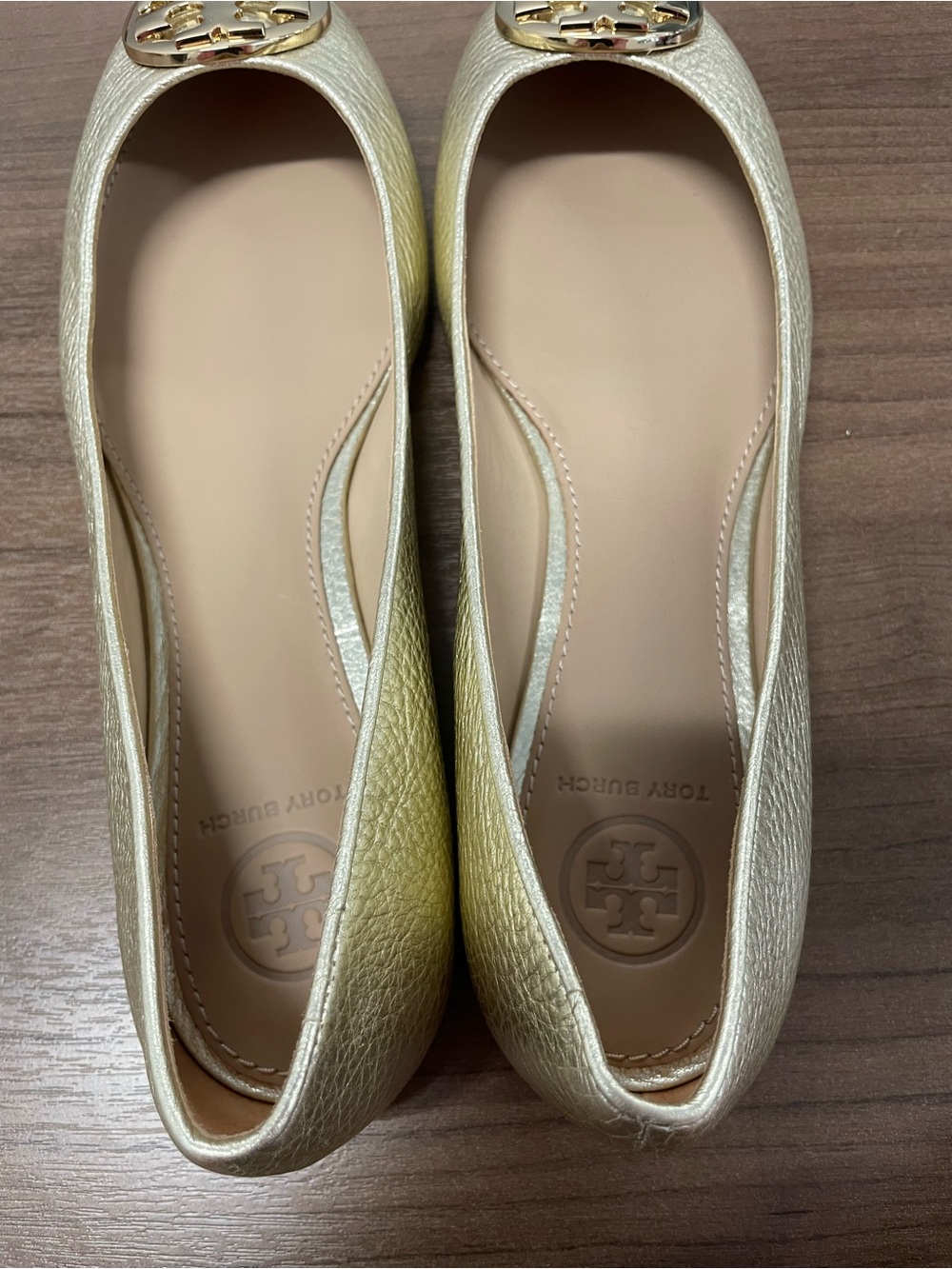 NWOB Tory Burch Metallic Gold Claire Ballet Flats size 7 with Dust Bag - Picture 5 of 7